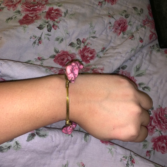 Pink stone wire wrapped bracelet - Picture 1 of 1